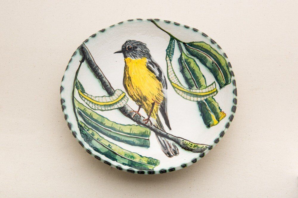 Plate with Eastern Robin 2