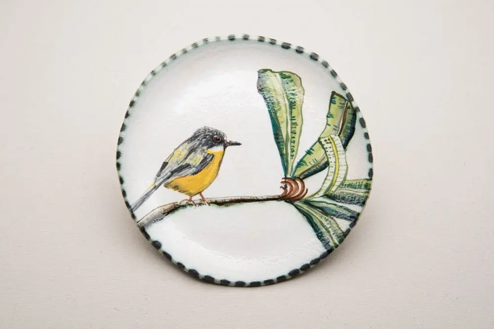 Plate with Pardalote 3