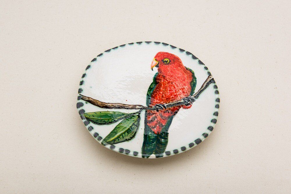 Plate with King Parrot 1