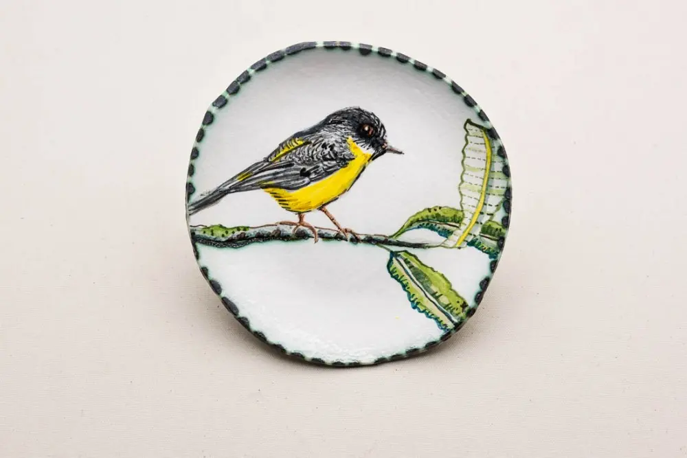 Plate with Eastern Robin 1