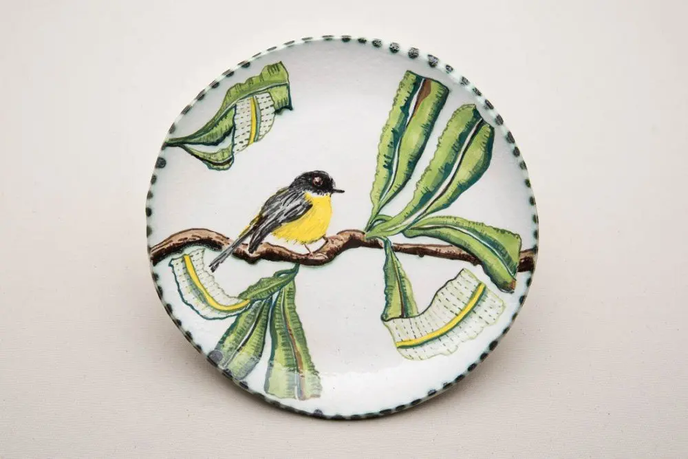 Plate with Eastern Robin 3